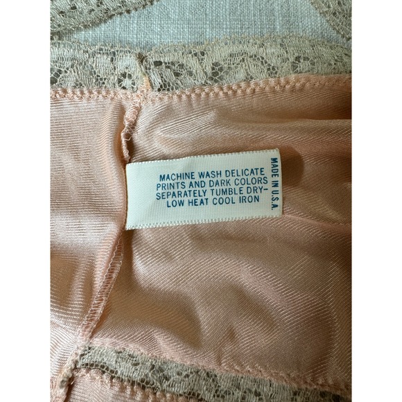 VTG Vanity Fair Y2K Peach Satin Lace Sz 36 Camisole Top Fairy Coquette Romantic - Picture 6 of 9